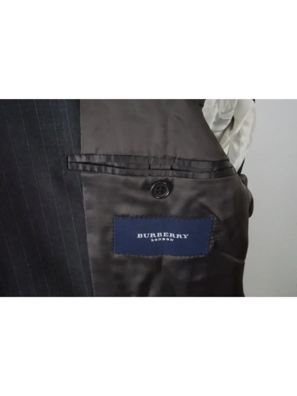 Burberry approximate measurements